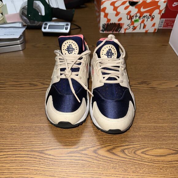 Size 8.5 - Nike Air Huarache Run Oatmeal W BS559 - Picture 1 of 5